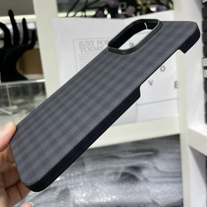 Carbon Fiber MagSafe Wireless Charging Case – Slim Aramid Fiber Phone Cover